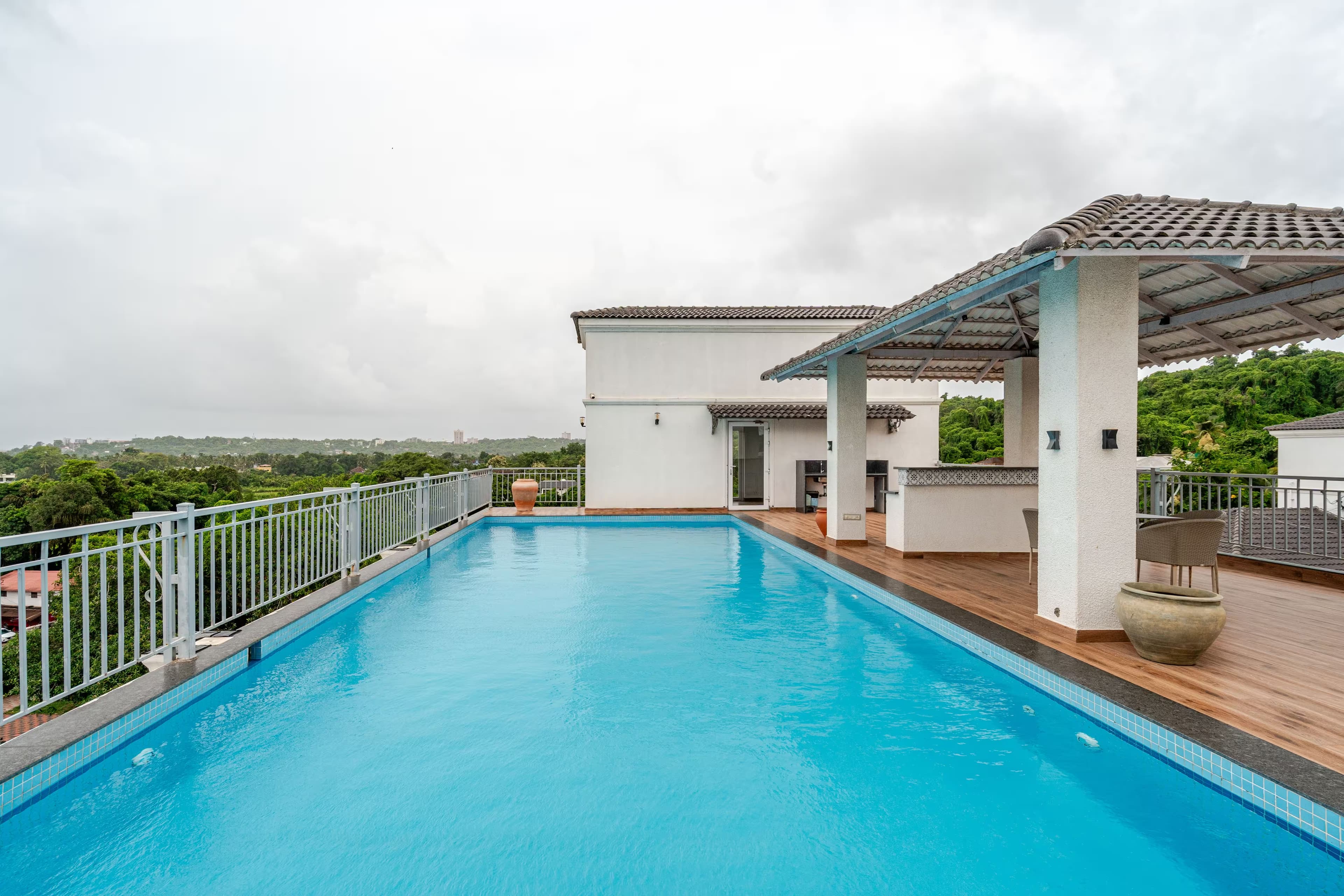 109 Irene Altezza shared swimming pool in Candolim, North Goa